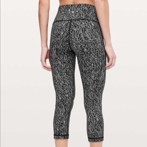 Lululemon Leggings • Wunder Under Suited Jacquard